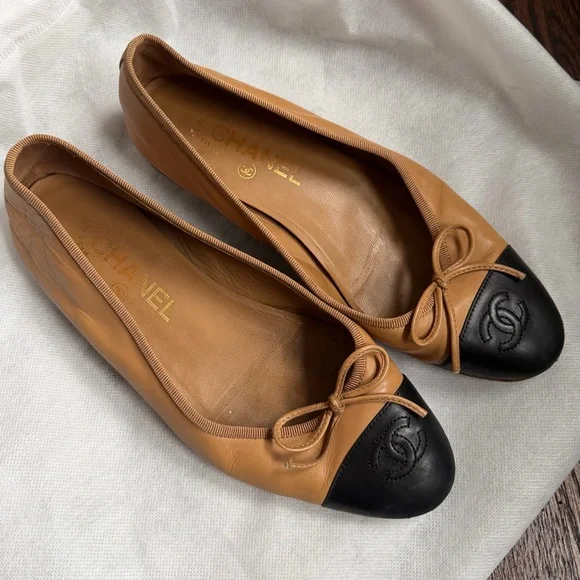 Chanel Nude Camel Lambskin Black Cap Toe Ballet Flat - Picture 4 of 8